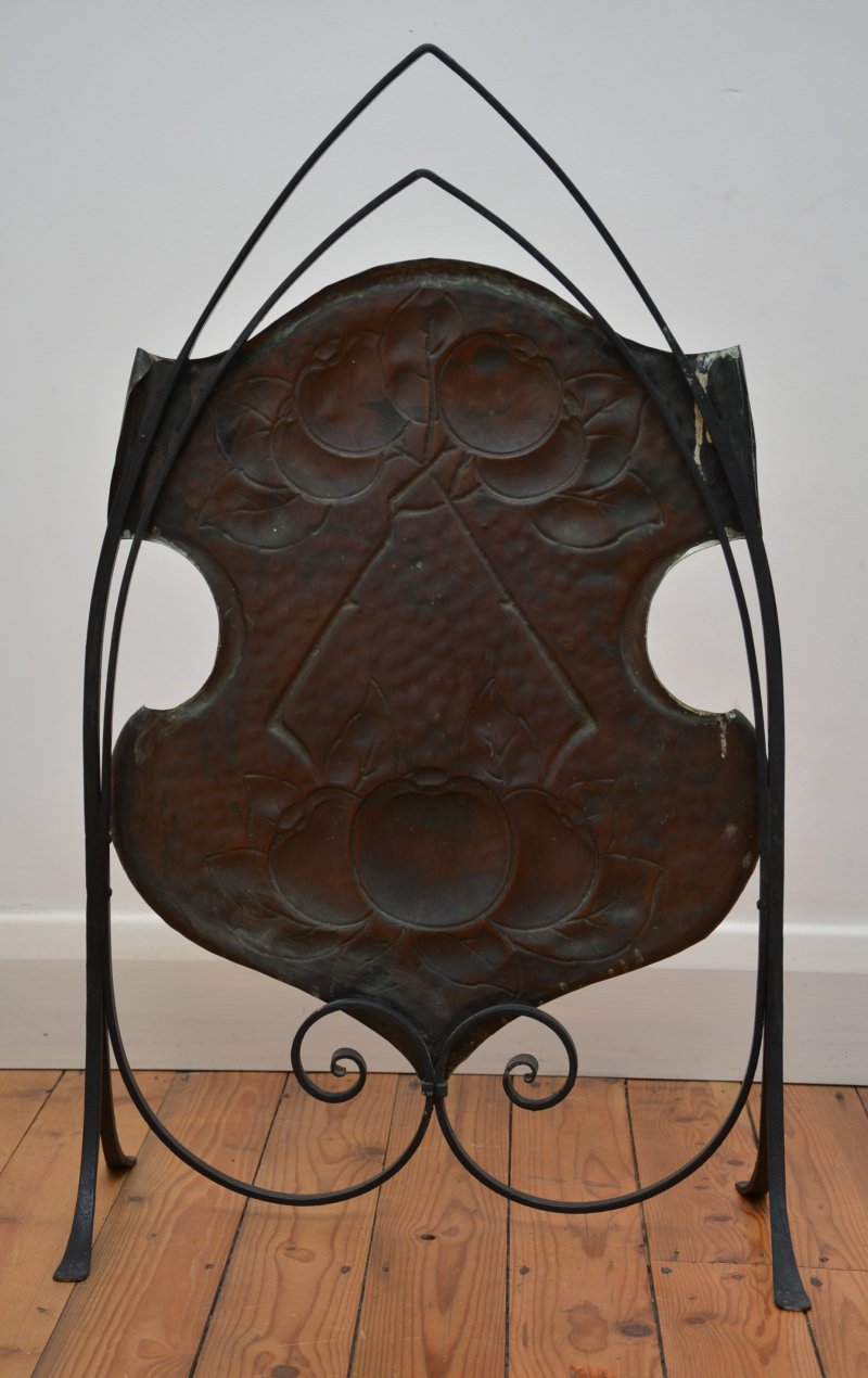 Arts and Crafts Fire Screen - Image 11