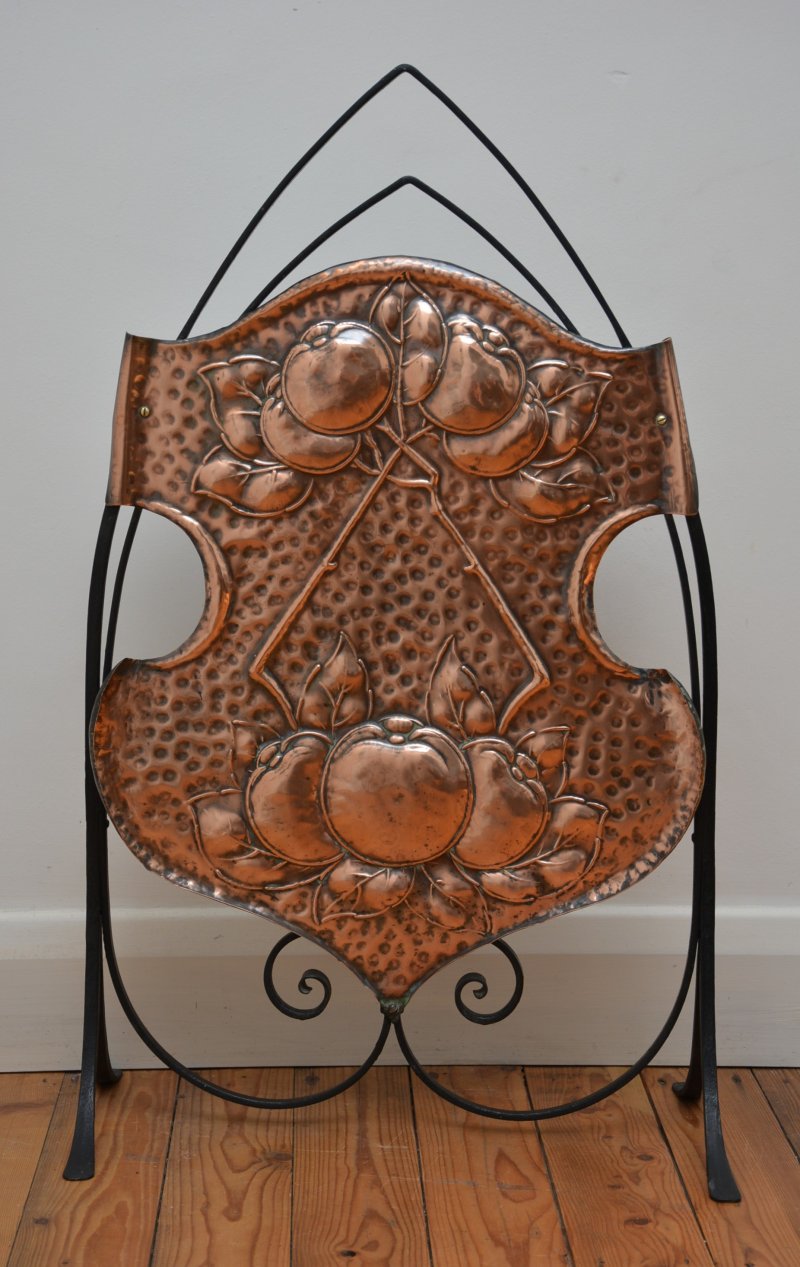 Arts and Crafts Fire Screen - Image 13