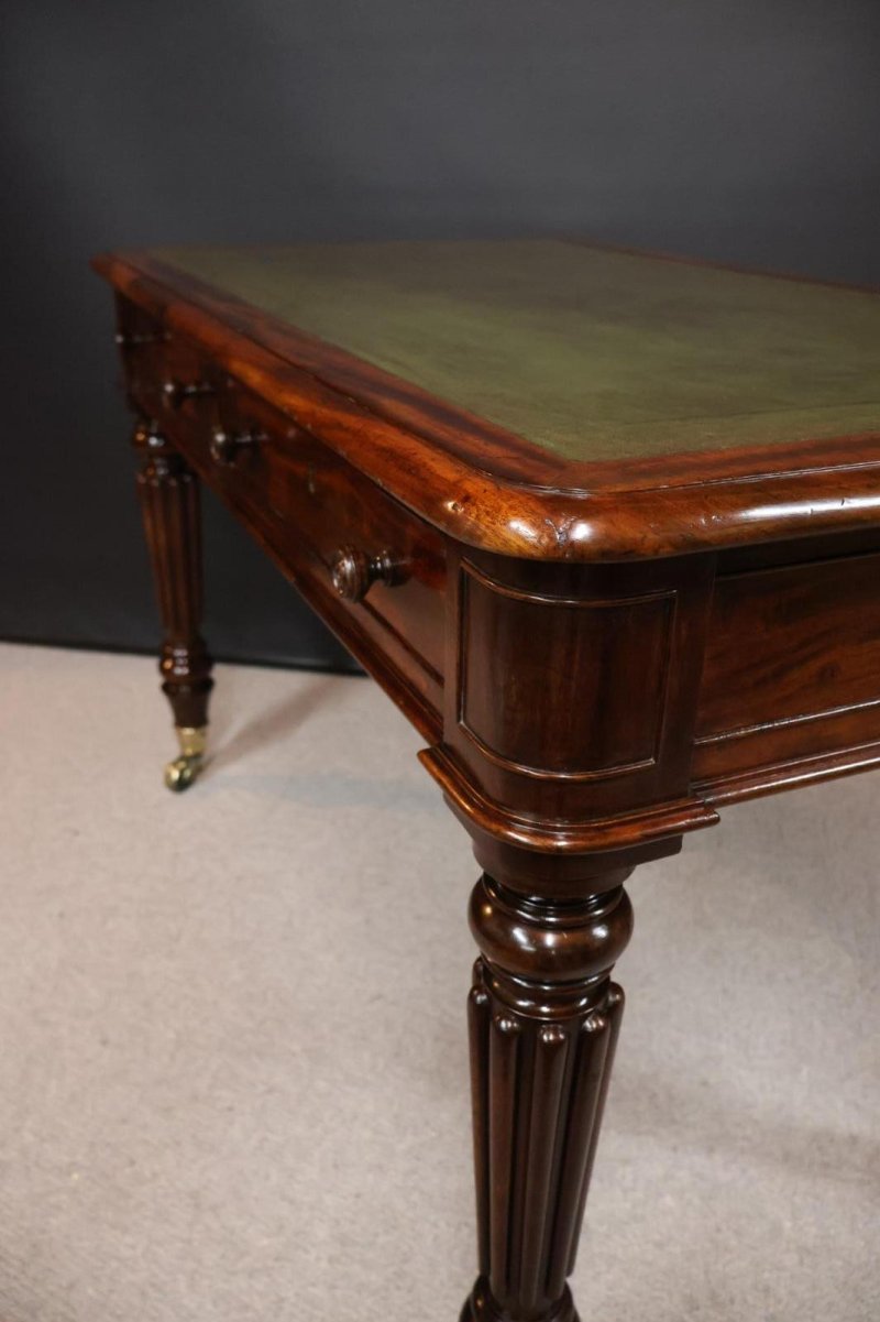Early 19th Century Mahogany Writing Table - Image 3