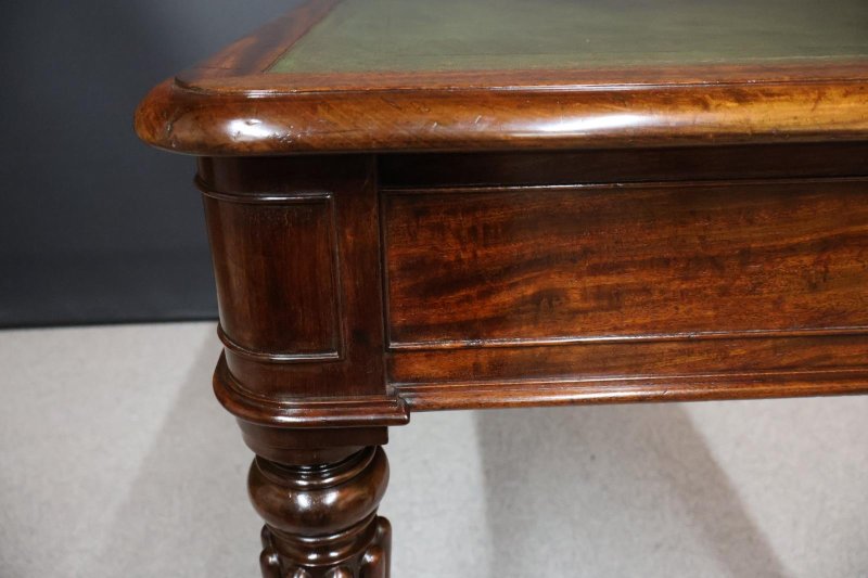 Early 19th Century Mahogany Writing Table - Image 6