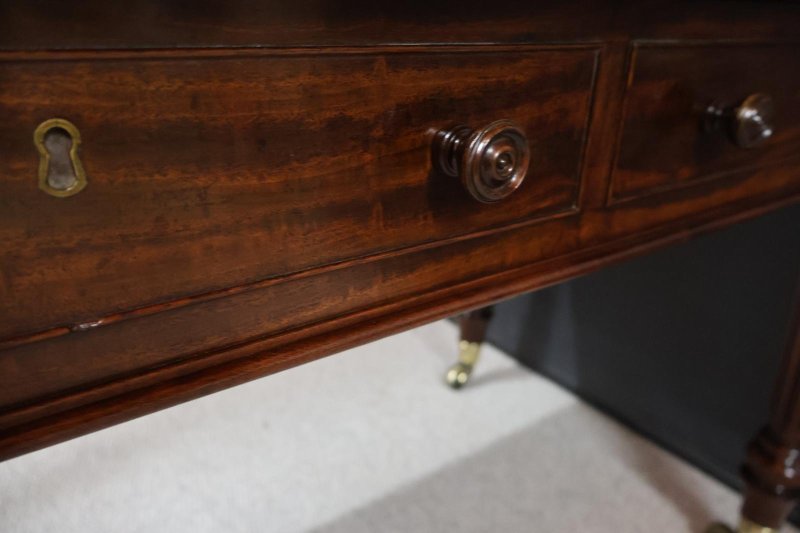 Early 19th Century Mahogany Writing Table - Image 7