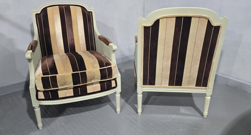Super Pair French Bergere Armchairs - Image 4