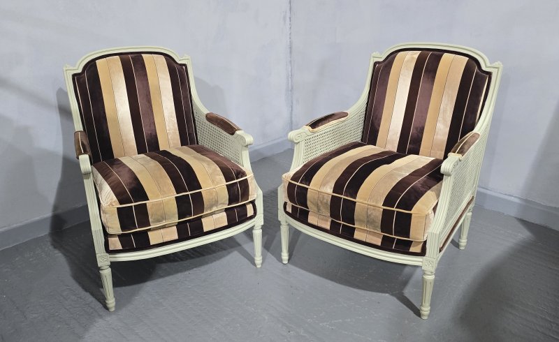 Super Pair French Bergere Armchairs - Image 8