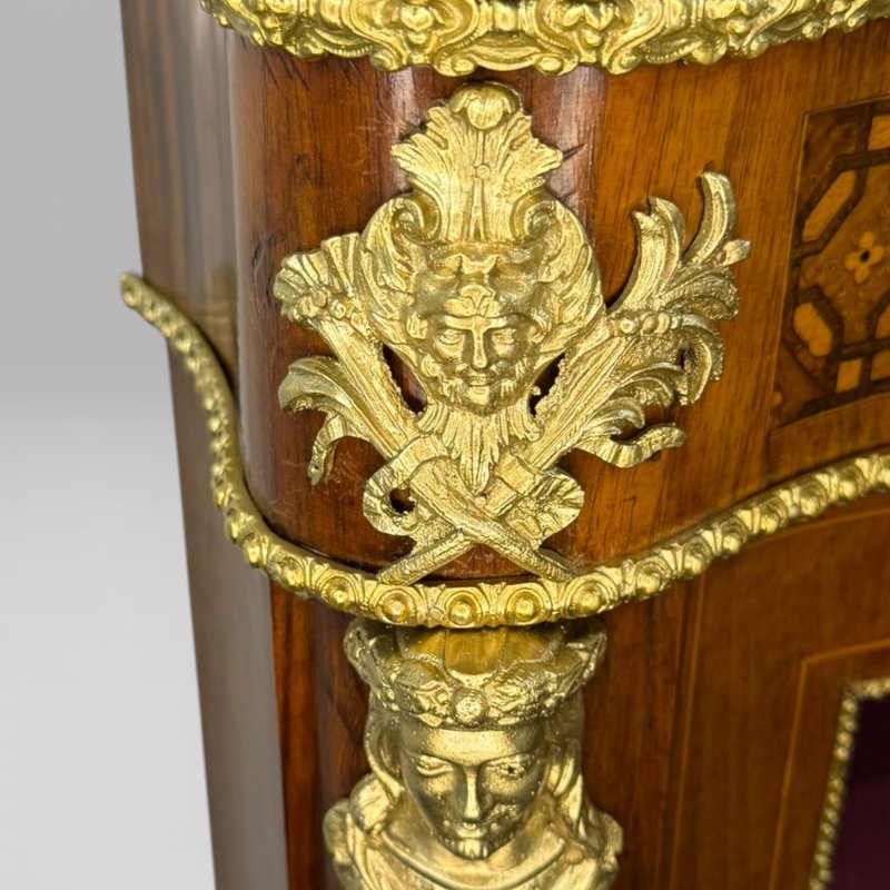 Antique Victorian Walnut Serpentine Credenza with Ormolu Mounts & Marquetry - Image 8