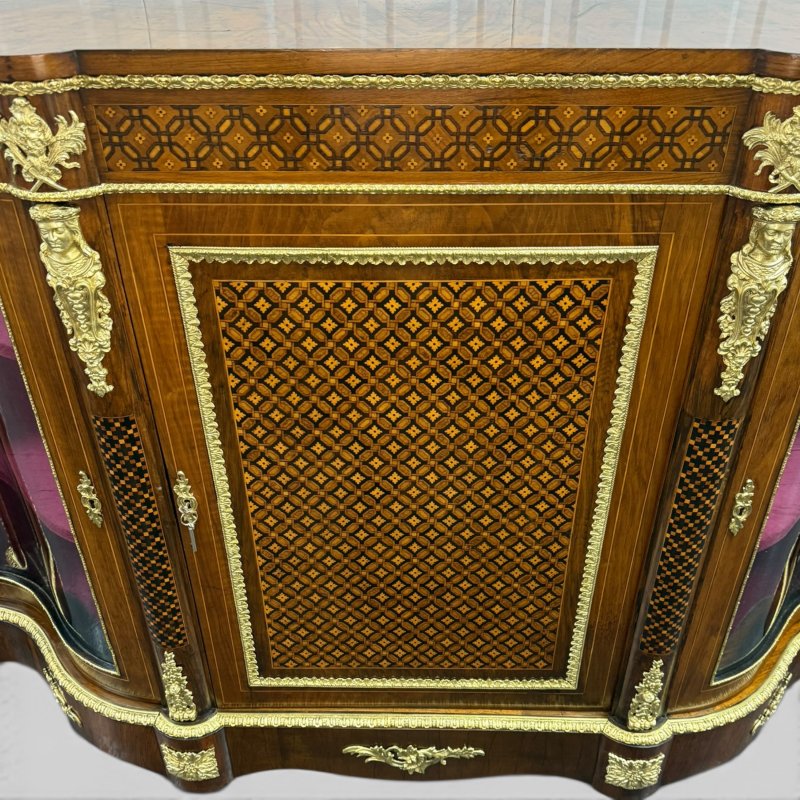 Antique Victorian Walnut Serpentine Credenza with Ormolu Mounts & Marquetry - Image 4