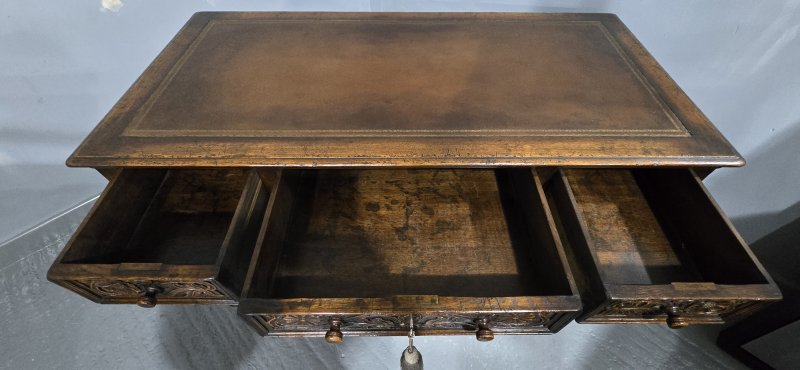 Quality Oak Pedestal Desk - Image 6