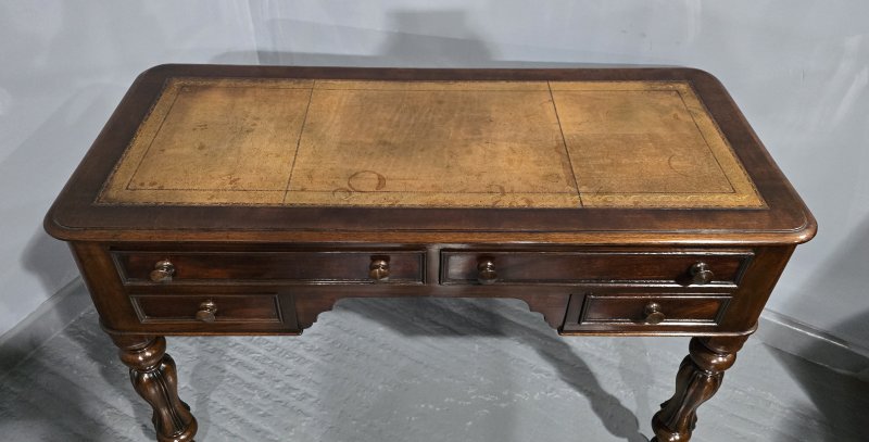 William 4th Freestanding Mahogany Desk - Image 9