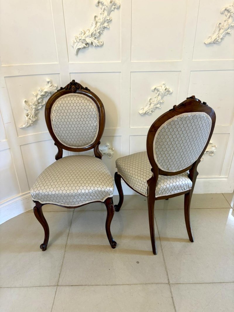 Antique Victorian Carved Walnut 11 Piece Salon/Drawing Room Suite with Sofa, Armchairs, Side Chairs and Footstools - Image 6