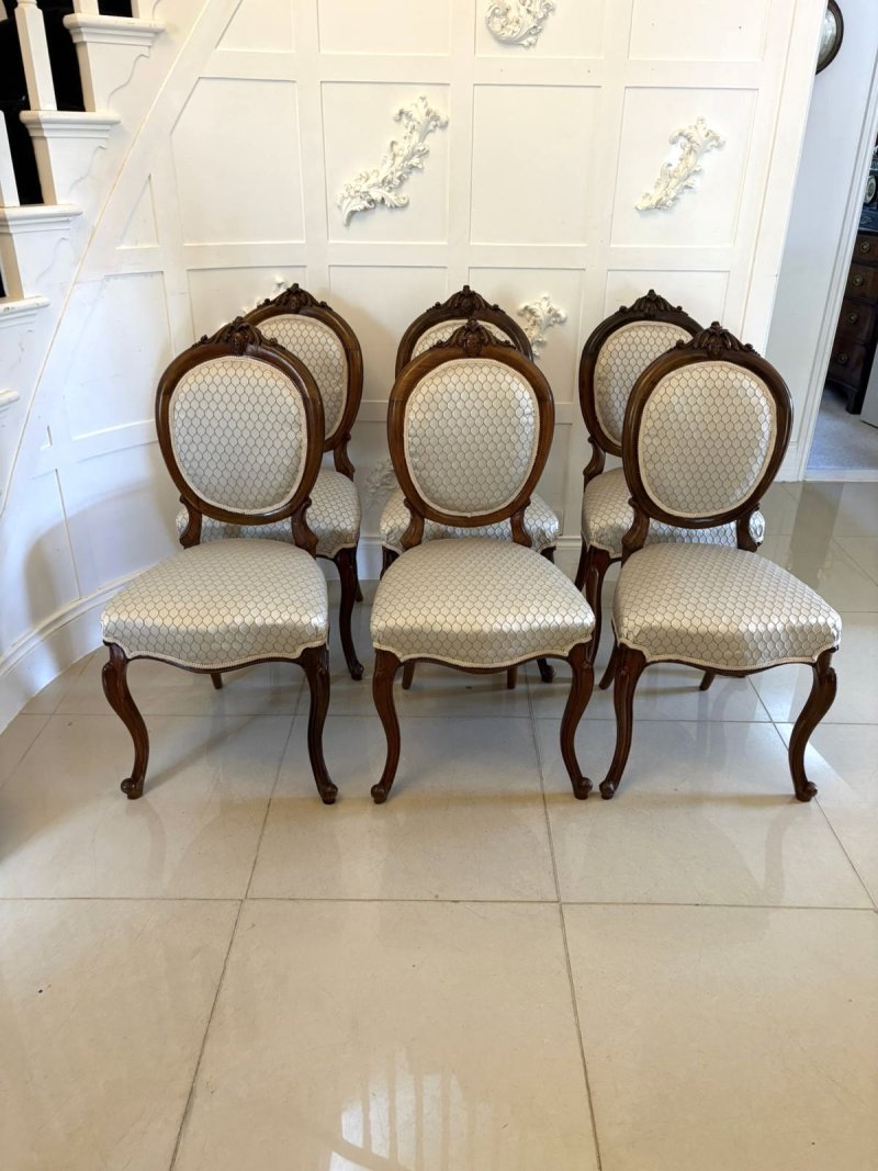 Antique Victorian Carved Walnut 11 Piece Salon/Drawing Room Suite with Sofa, Armchairs, Side Chairs and Footstools - Image 4