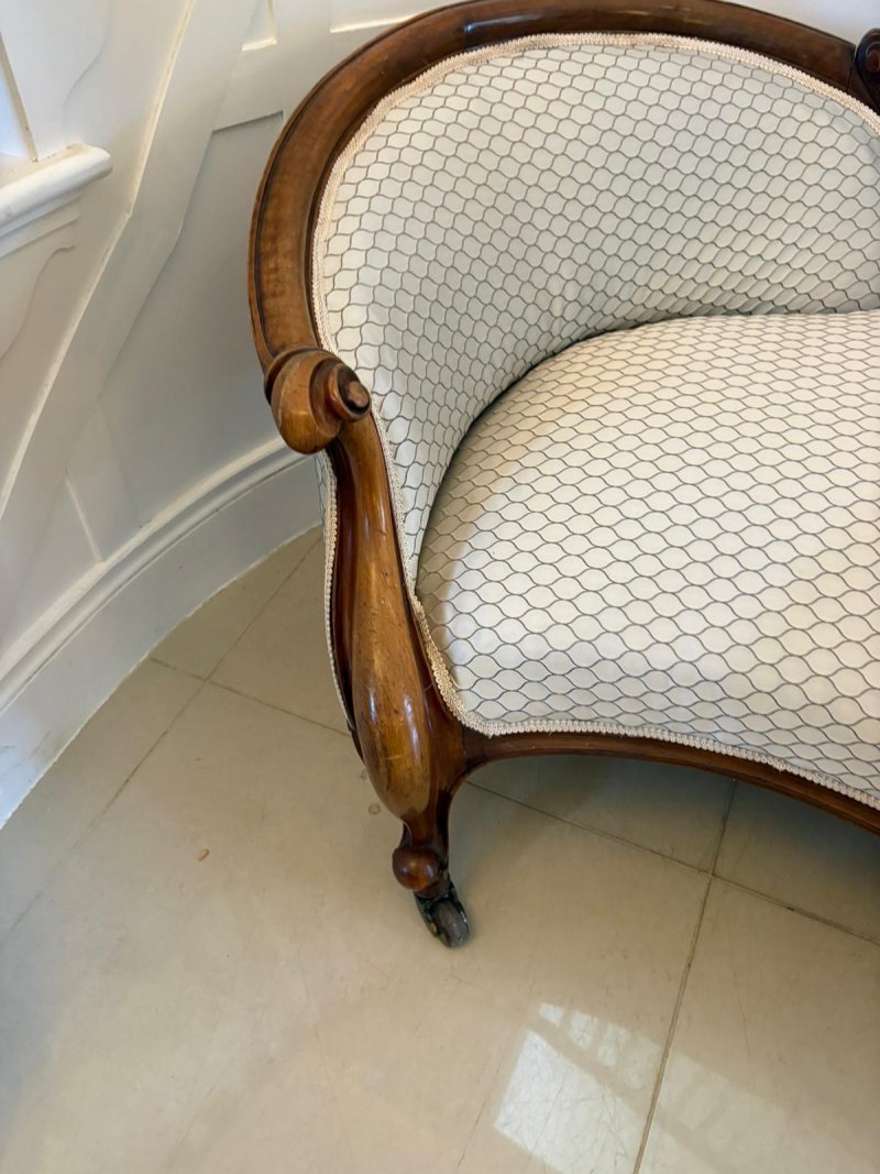 Antique Victorian Carved Walnut 11 Piece Salon/Drawing Room Suite with Sofa, Armchairs, Side Chairs and Footstools - Image 20