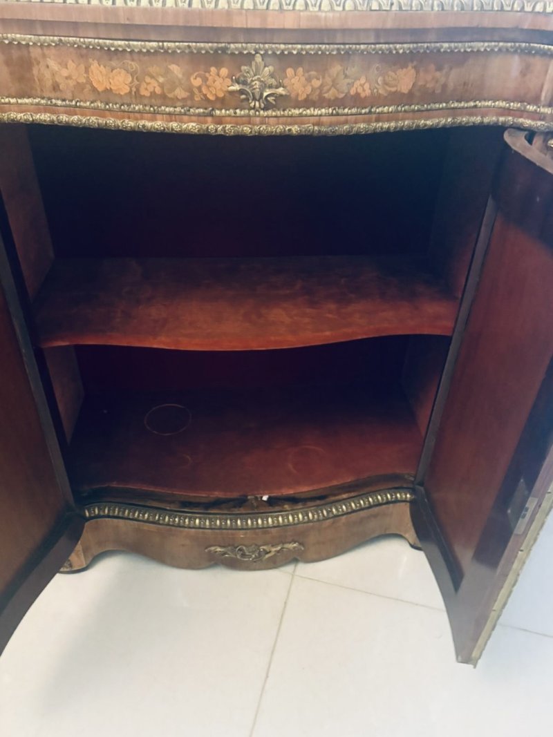 Antique Exceptional 4 Door Serpentine Marquetry Credenza Exhibition Quality - Image 7