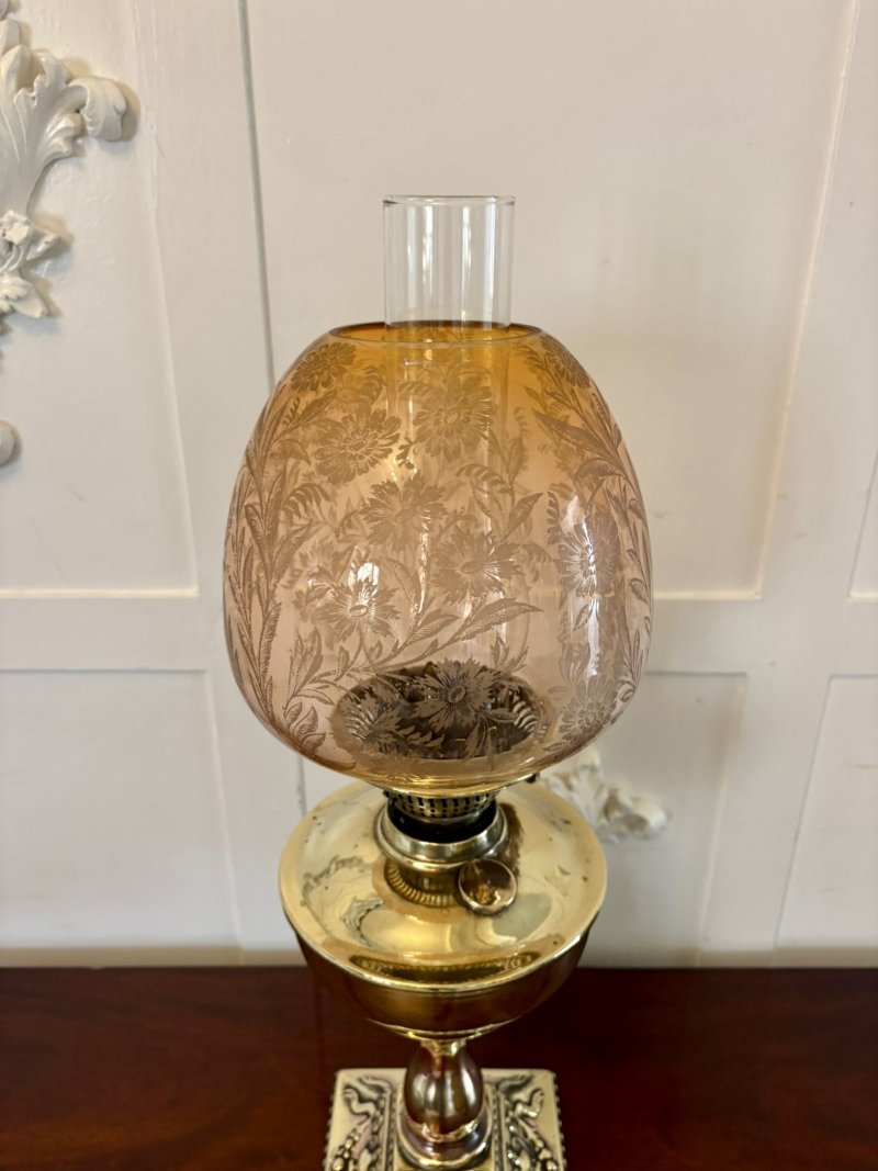 Antique Victorian Brass Oil Lamp with Etched Amber Glass Shade - Image 5