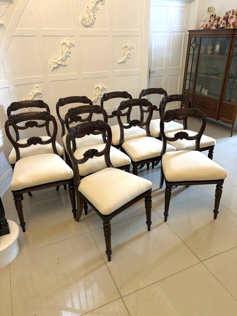 Antique Quality Set of 10 English Regency Carved Mahogany Dining Chairs - Image 3