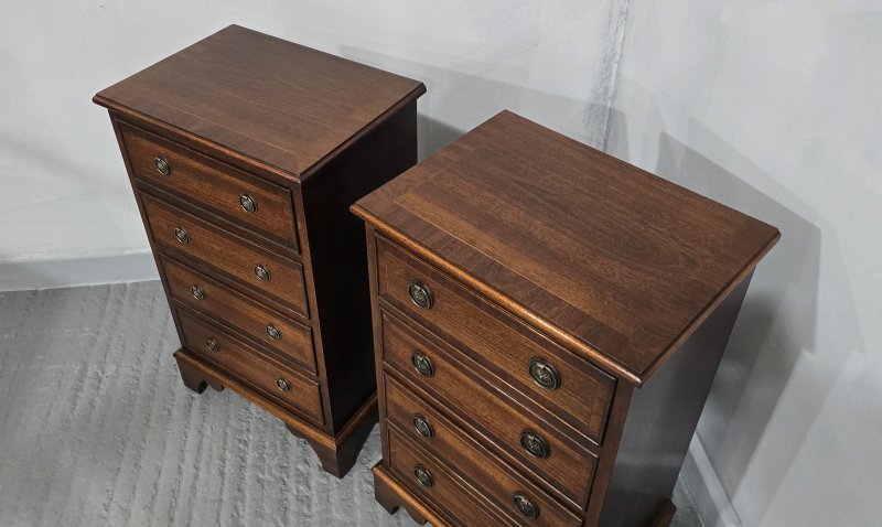 Pair Regency Mahogany Bedside Lamp Chests of Drawers - Image 2