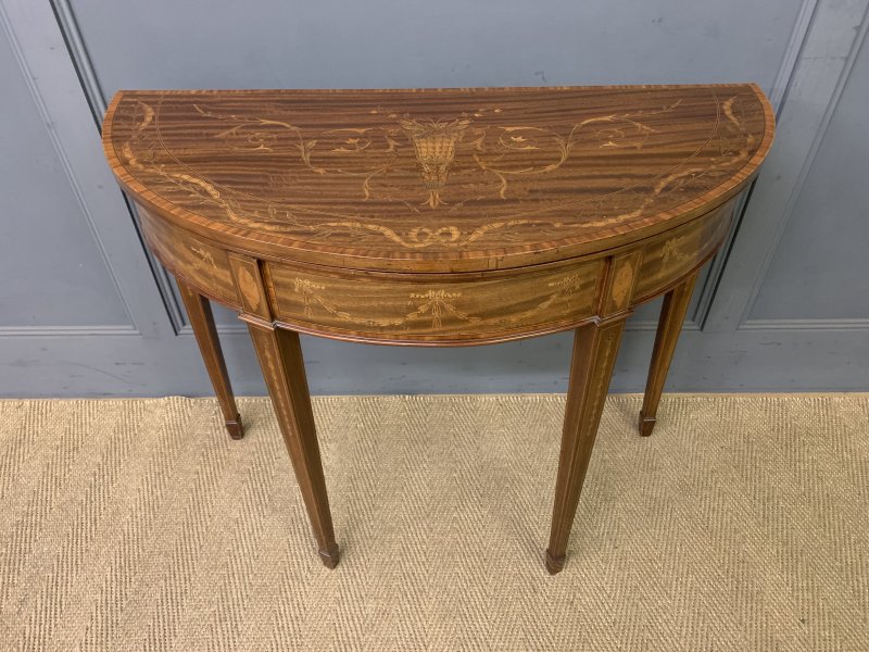 Fine Quality Inlaid Mahogany Card Table