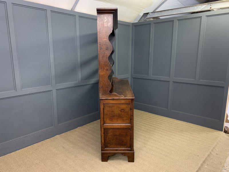 Early 19th Century Welsh Oak Dresser - Image 16