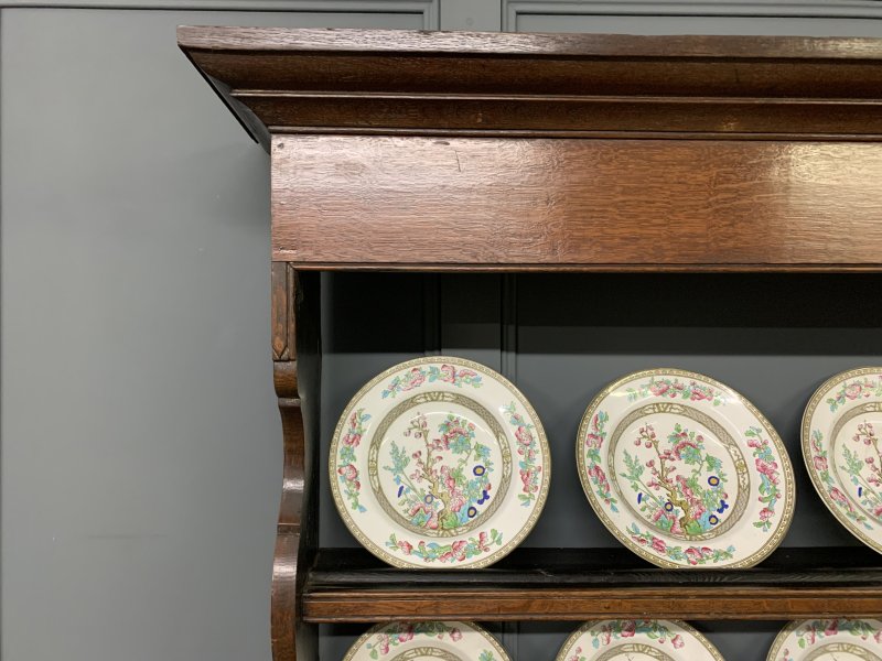 Early 19th Century Welsh Oak Dresser - Image 3