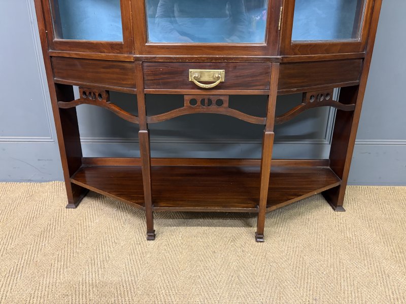 Arts and Crafts Mahogany Display Cabinet - Image 10