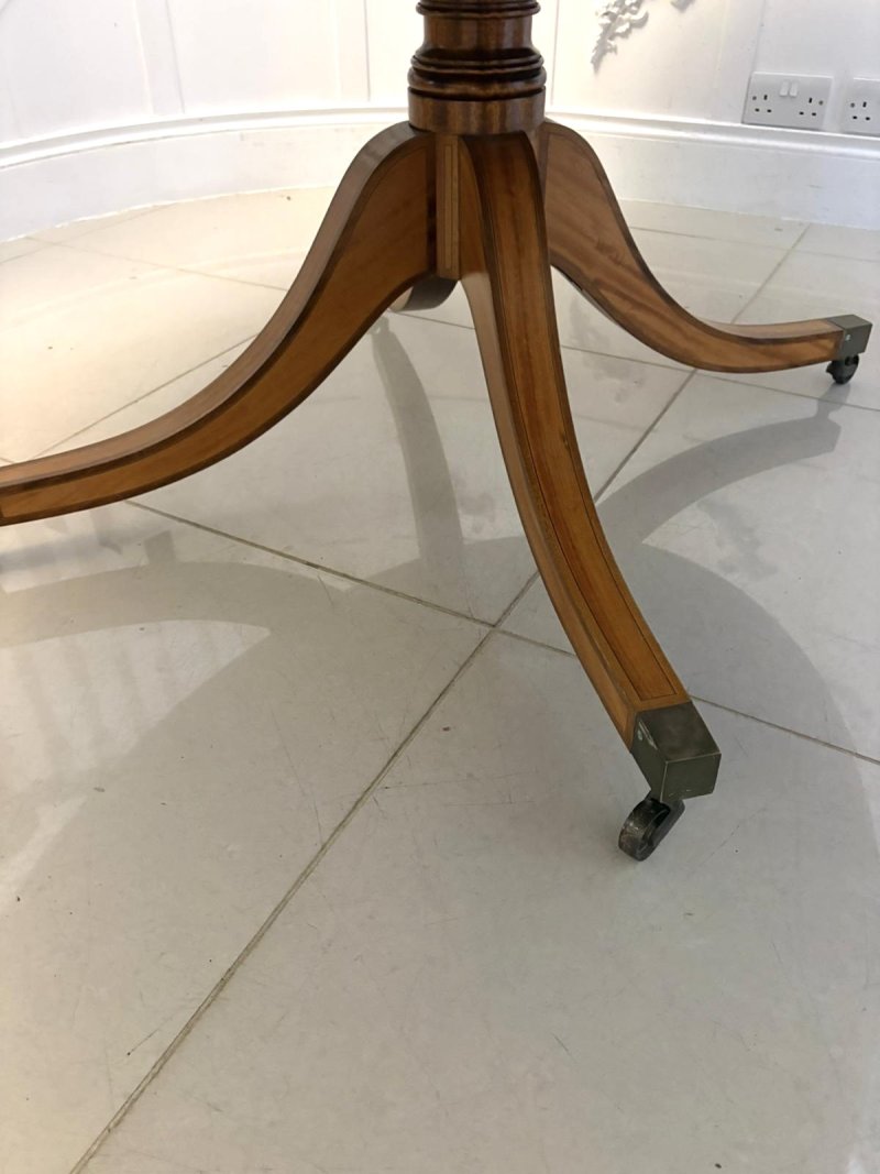 Antique Regency Style Figured Mahogany Oval Dining Table Satinwood Crossbanded 8 Seater - Image 16