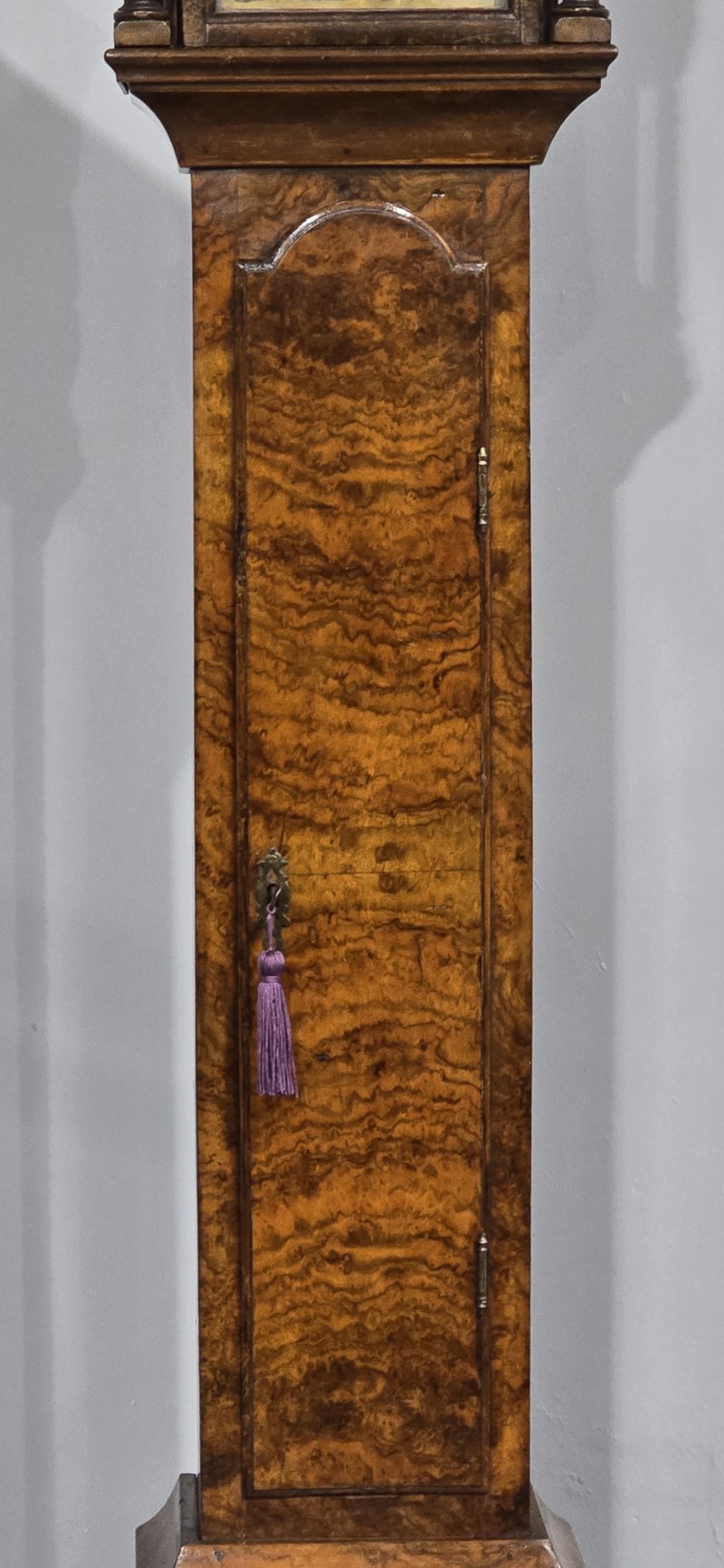 Very Pretty Burr Walnut Grandaughter Longcase Clock - Image 3