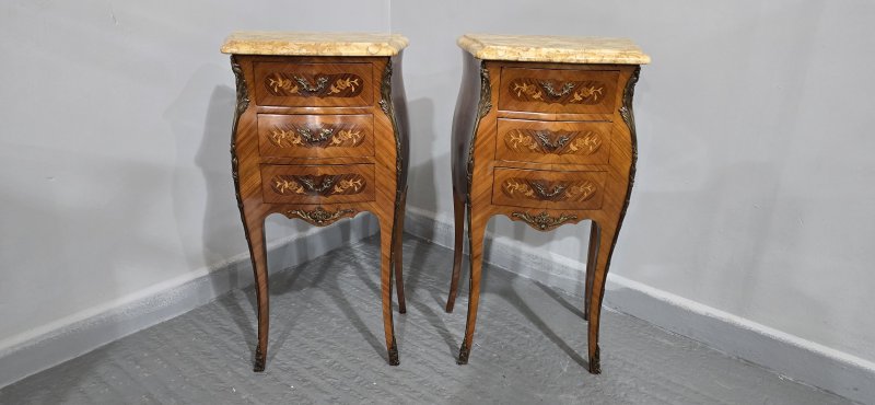 Top Quality Pair French Bedside Lamp Tables - Image 5