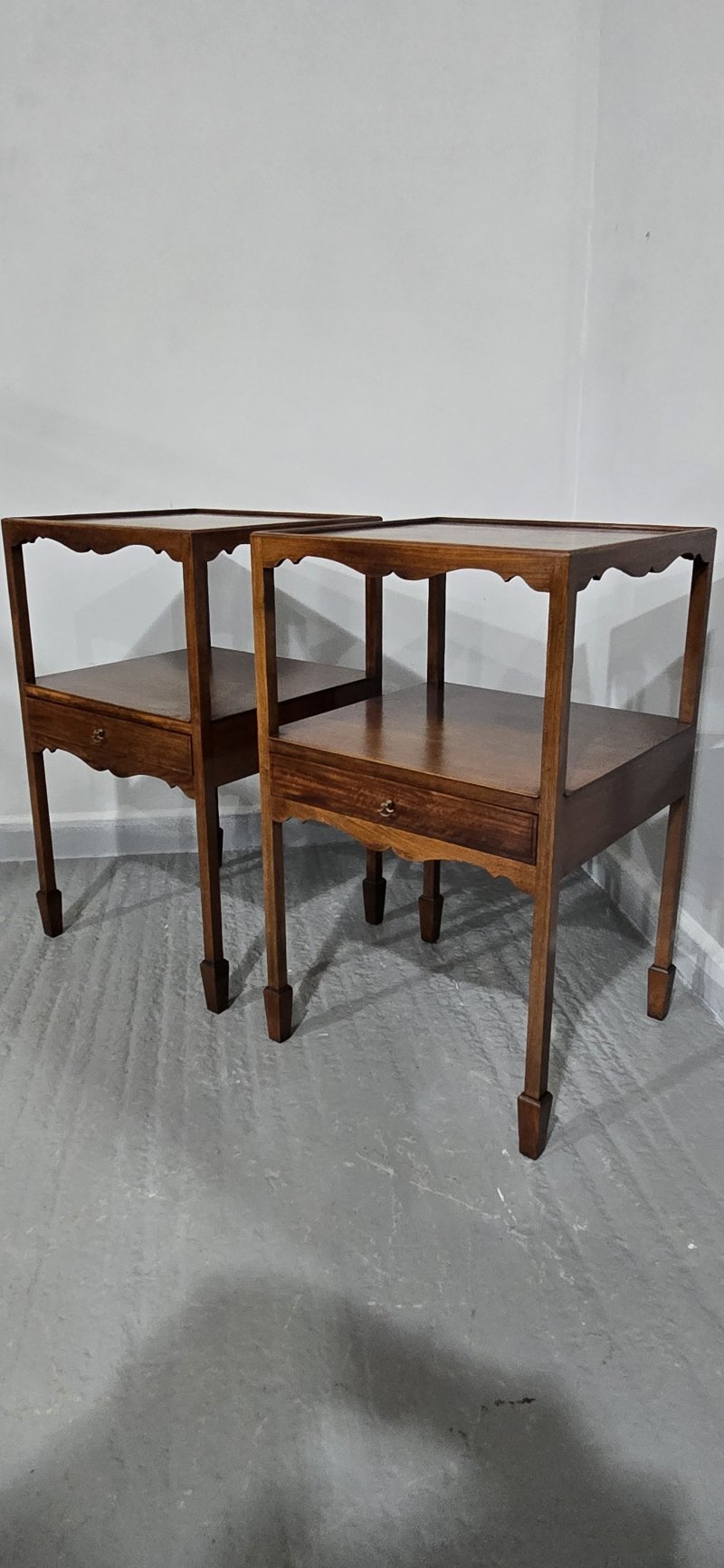 Pair Georgian Bedside Lamp Tables - Image 5