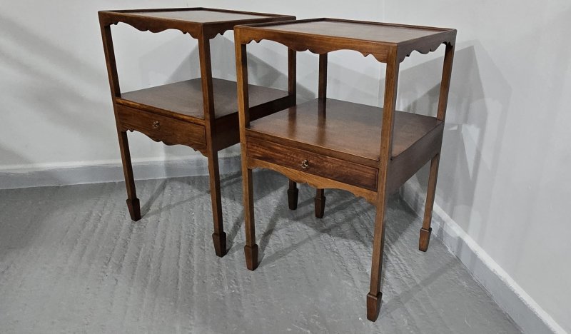 Pair Georgian Bedside Lamp Tables - Image 2