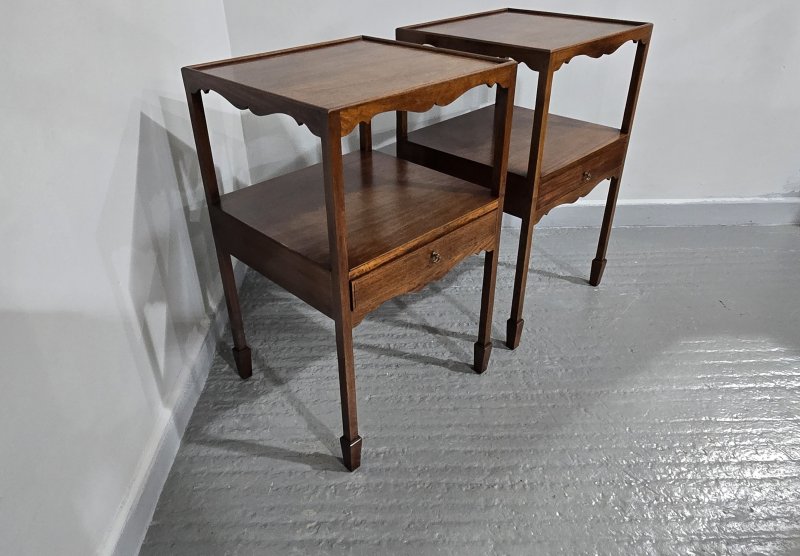 Pair Georgian Bedside Lamp Tables - Image 4
