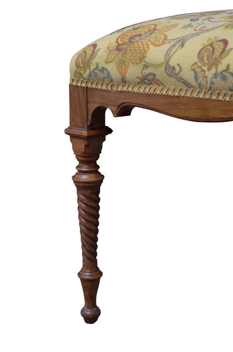 Superb Quality And Very Attractive Victorian Stool Walnut Dressing Table Stool - Image 6