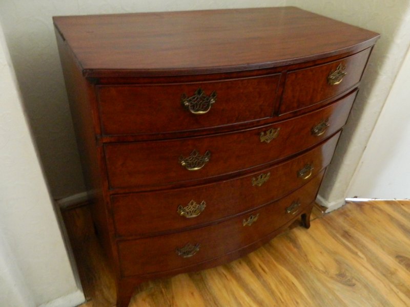 Regency Mahogany Bow Front Chest of Drawers - Image 11