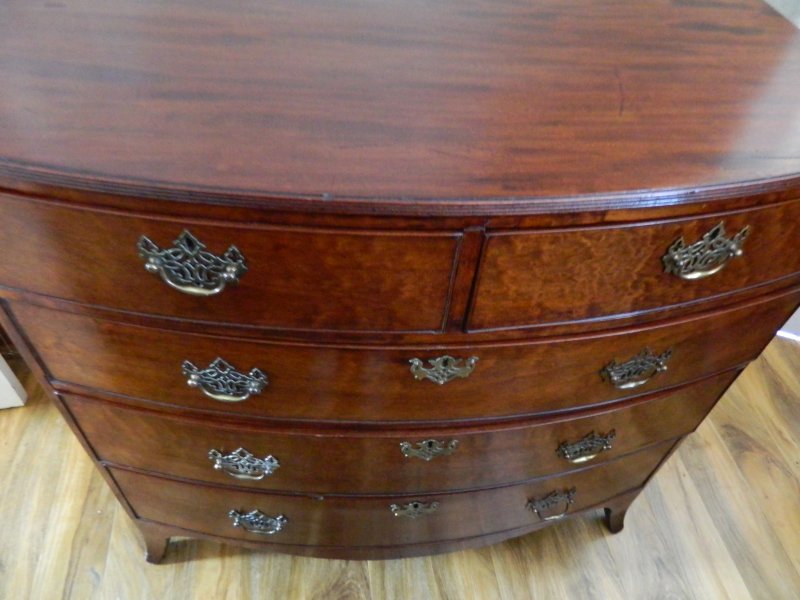 Regency Mahogany Bow Front Chest of Drawers - Image 13