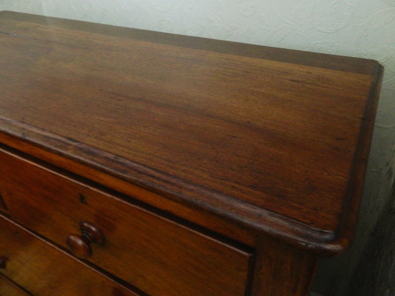 Victorian Mahogany Chest of Drawers - Image 6