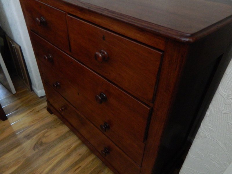 Victorian Mahogany Chest of Drawers - Image 7
