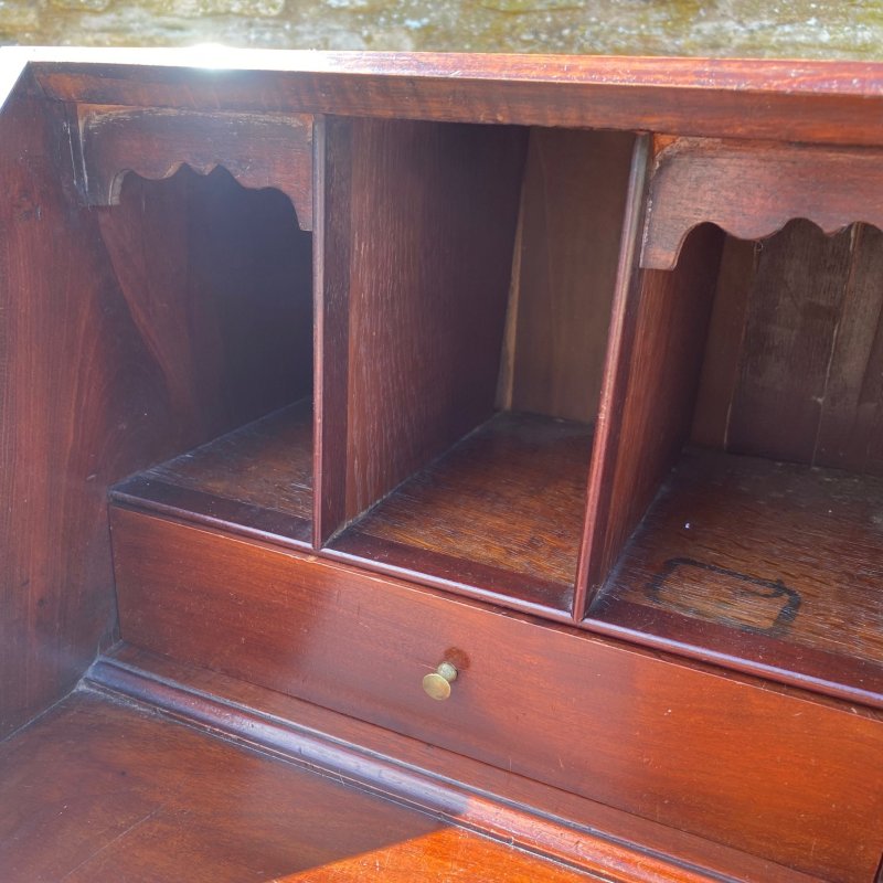 Petite Georgian Mahogany Bureau - Image 6