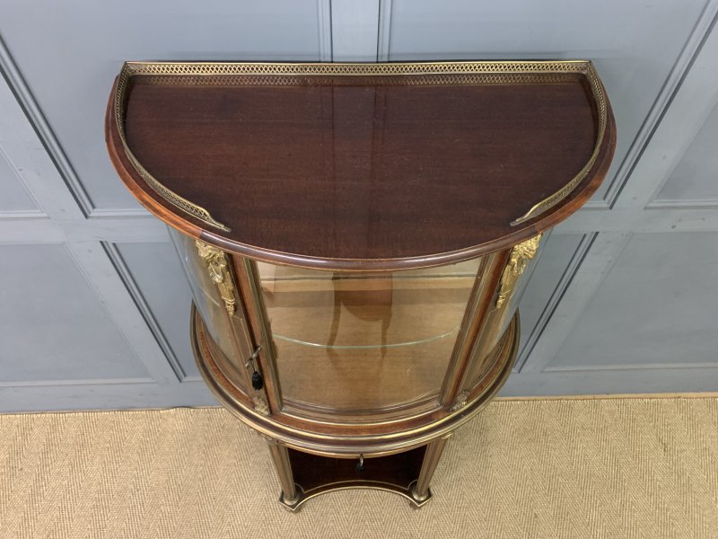 Demi Lune Brass Inlaid French Mahogany Vitrine - Image 4