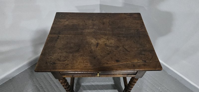 Fine C17th Oak Side Table - Image 5