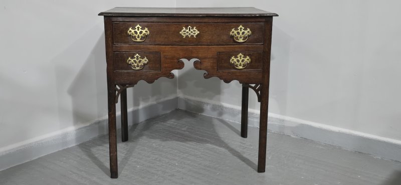 Superb C17th Oak Lowboy - Image 2
