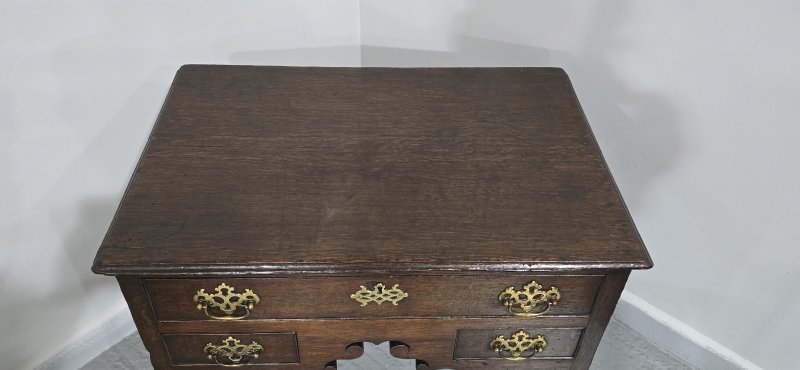 Superb C17th Oak Lowboy - Image 6