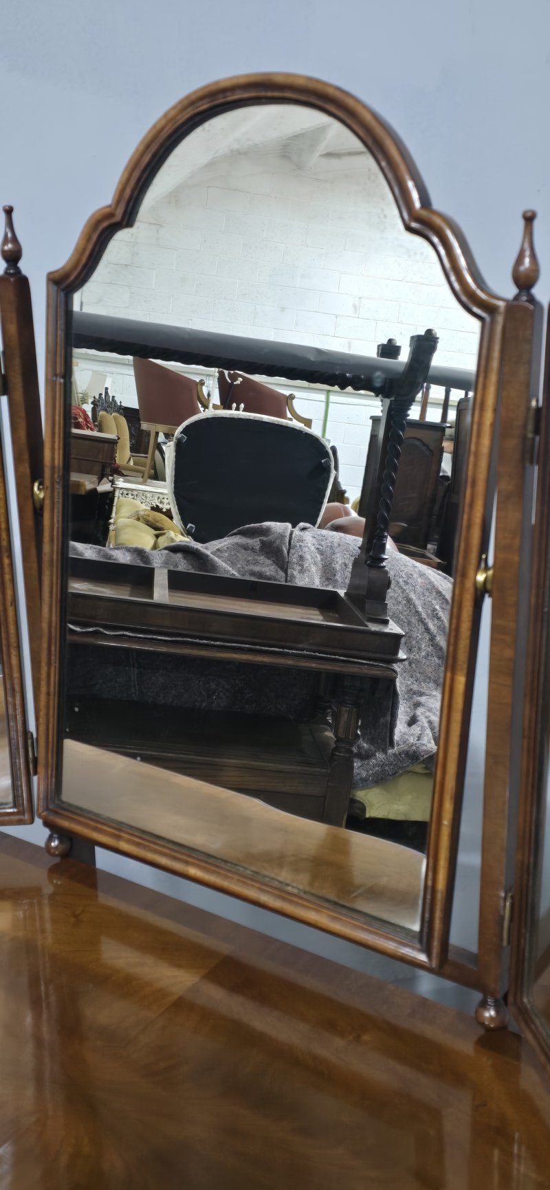 Superb Queen Anne Dressing Table - Image 10