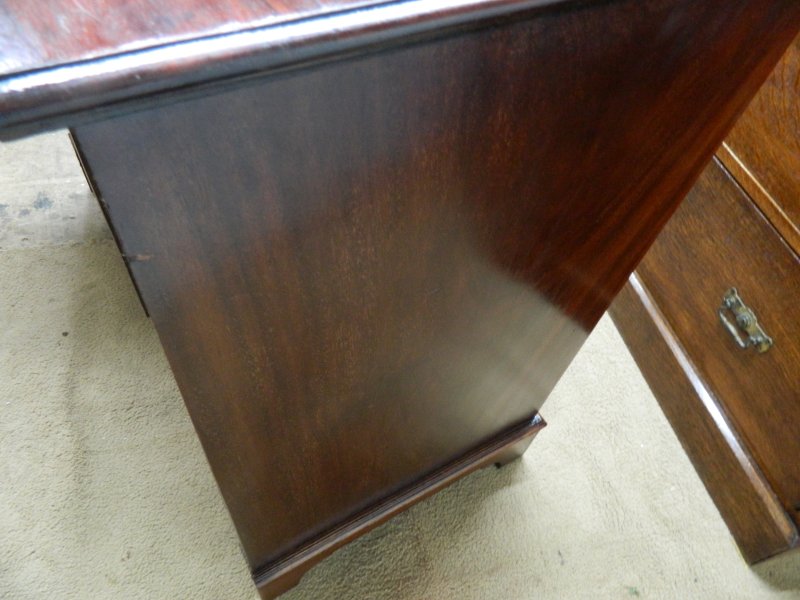 Edwardian Small  Mahogany Chest of Drawers - Image 17