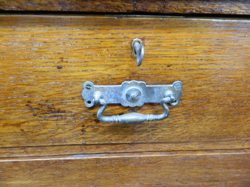 Victorian Solid Oak Chest of Drawers - Image 11