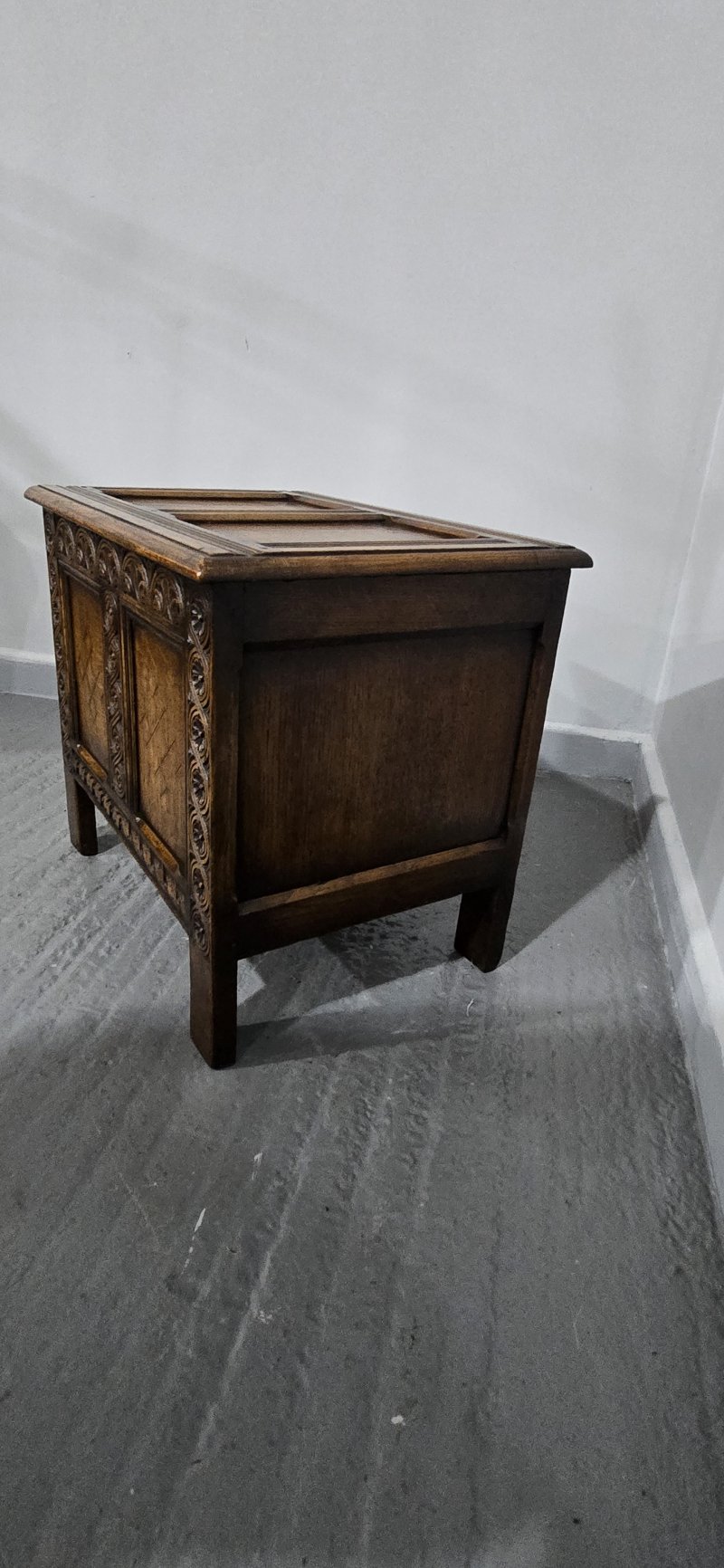 Very Small Oak Inlaid Coffer - Image 6