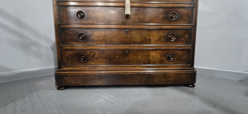Superb French Walnut Commode Chest of Drawers - Image 12