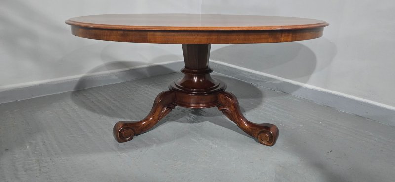 Victorian Oval Coffee Table - Image 5