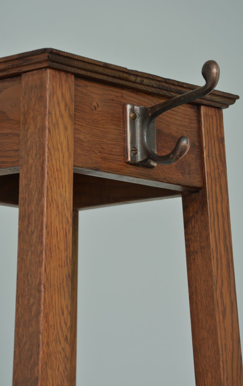 English Arts and Crafts Oak Coat Stand by Astrola - Image 2