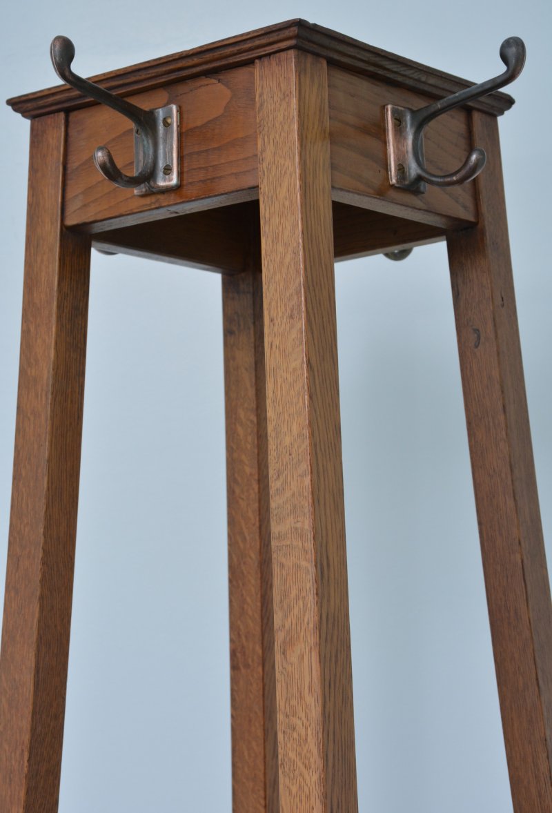 English Arts and Crafts Oak Coat Stand by Astrola - Image 7