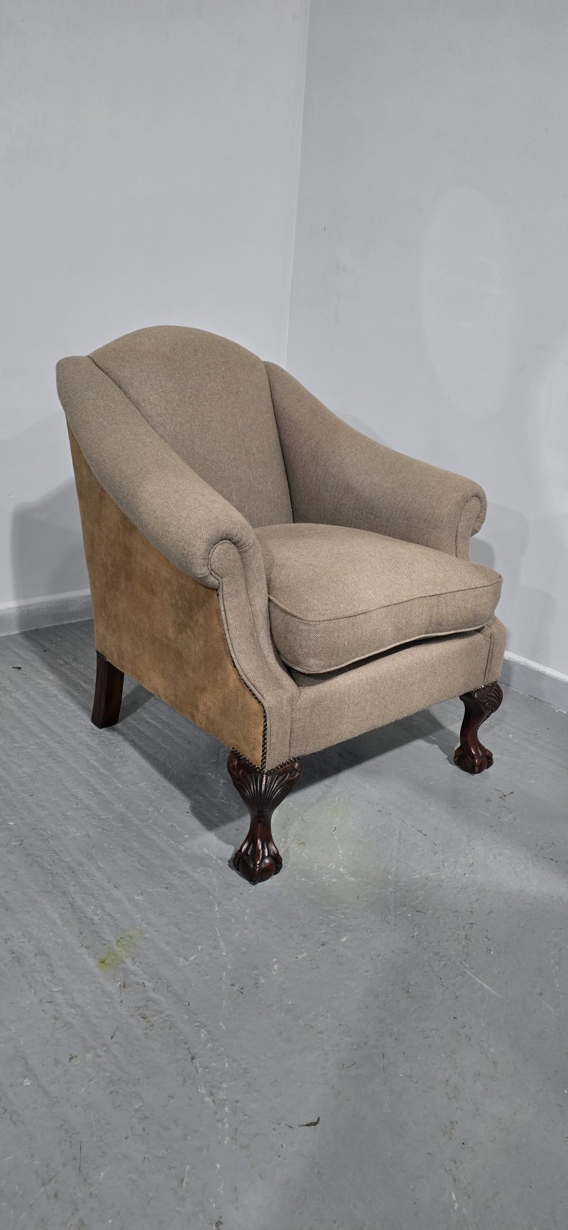 Excellent Quality Mahogany Armchair - Image 9
