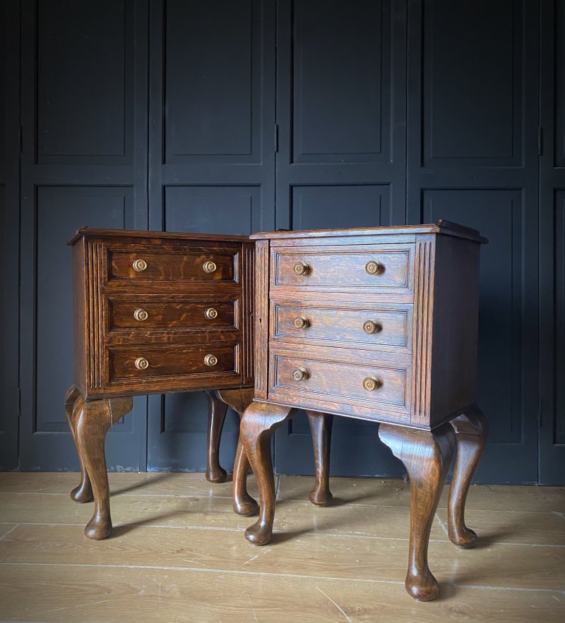 Pair of bedsides/collectors cabinets