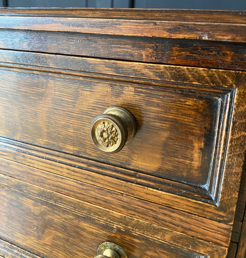 Pair of bedsides/collectors cabinets - Image 6