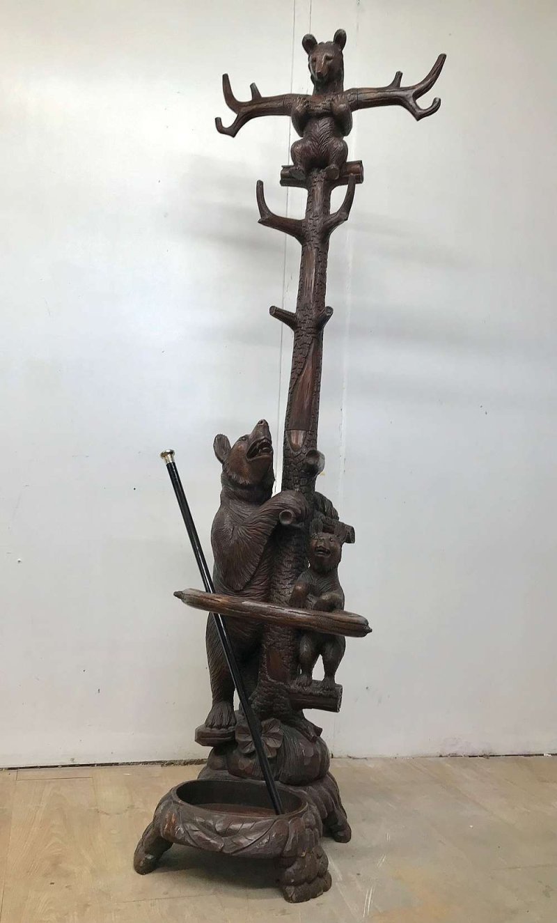 Victorian Black Forest carved bear hallstand